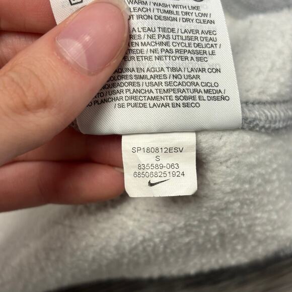 Nike Volleyball Heather Gray Mens S Center Logo Brush Fleece Pullover Sweatshirt - Picture 6 of 10